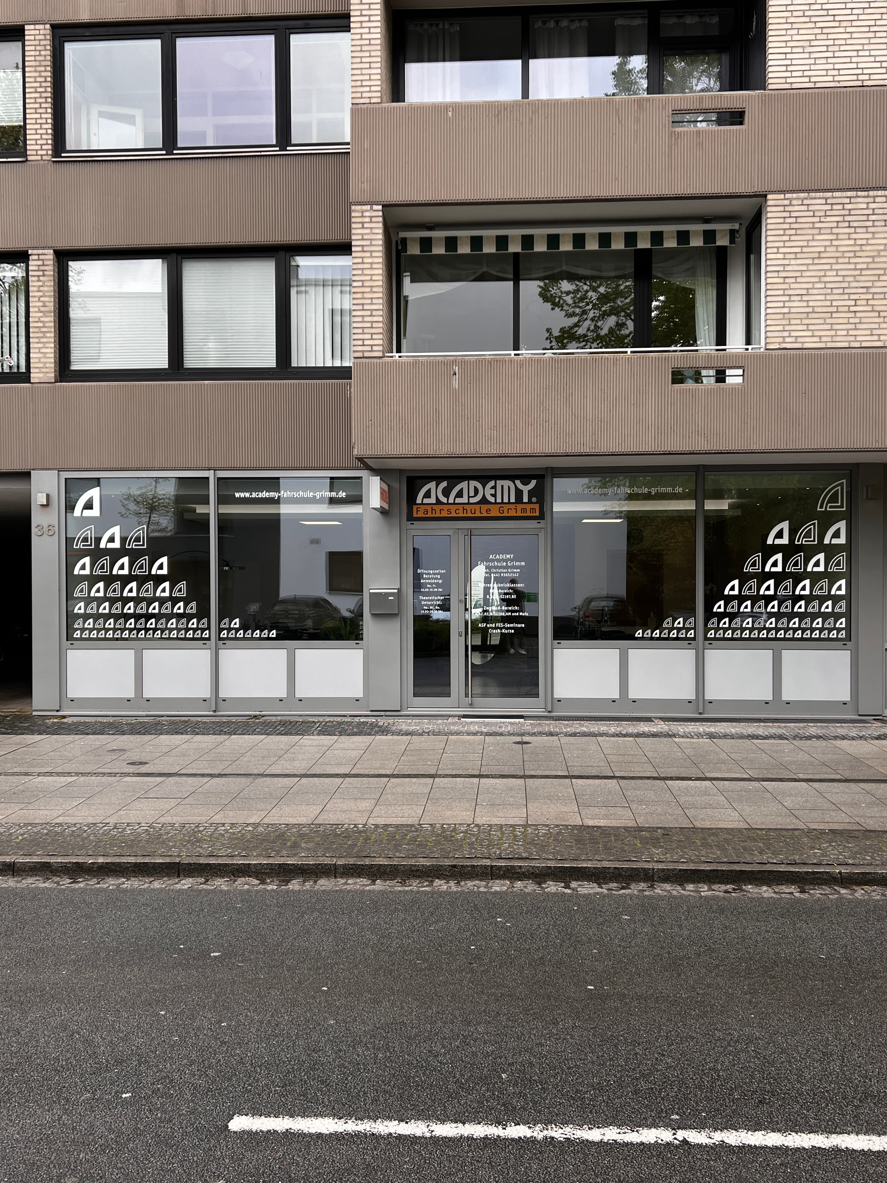 Deine Fahrschule in Oldenburg-Theaterwall.36